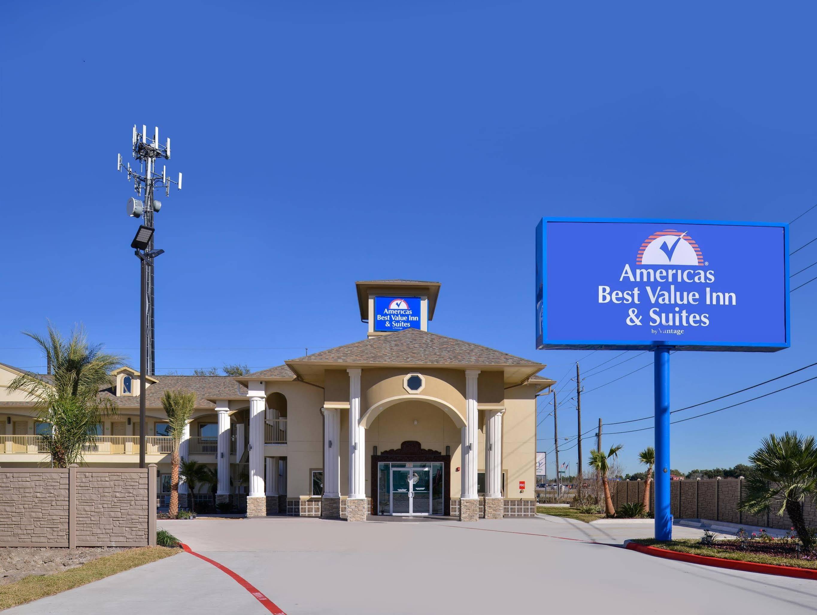 Americas Best Value Inn & Suites - Houston/Hwy 6 & Westpark Mission Bend Exterior photo